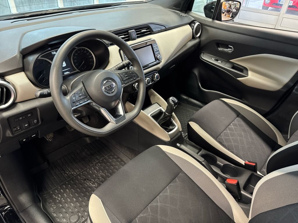 Nissan Micra 2017 Musta