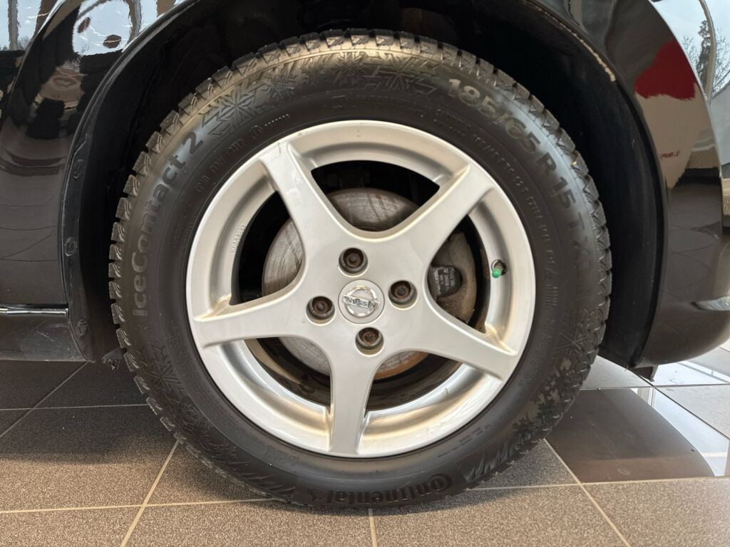 Nissan Micra 2017 Musta