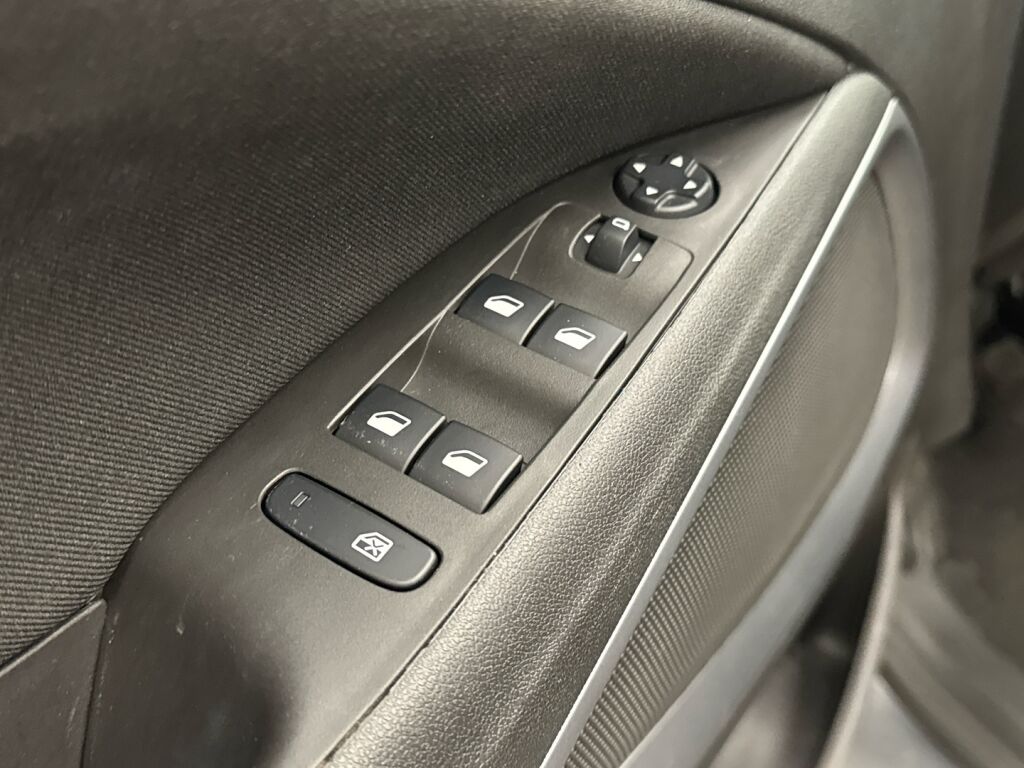 Opel Crossland X 2017 Harmaa