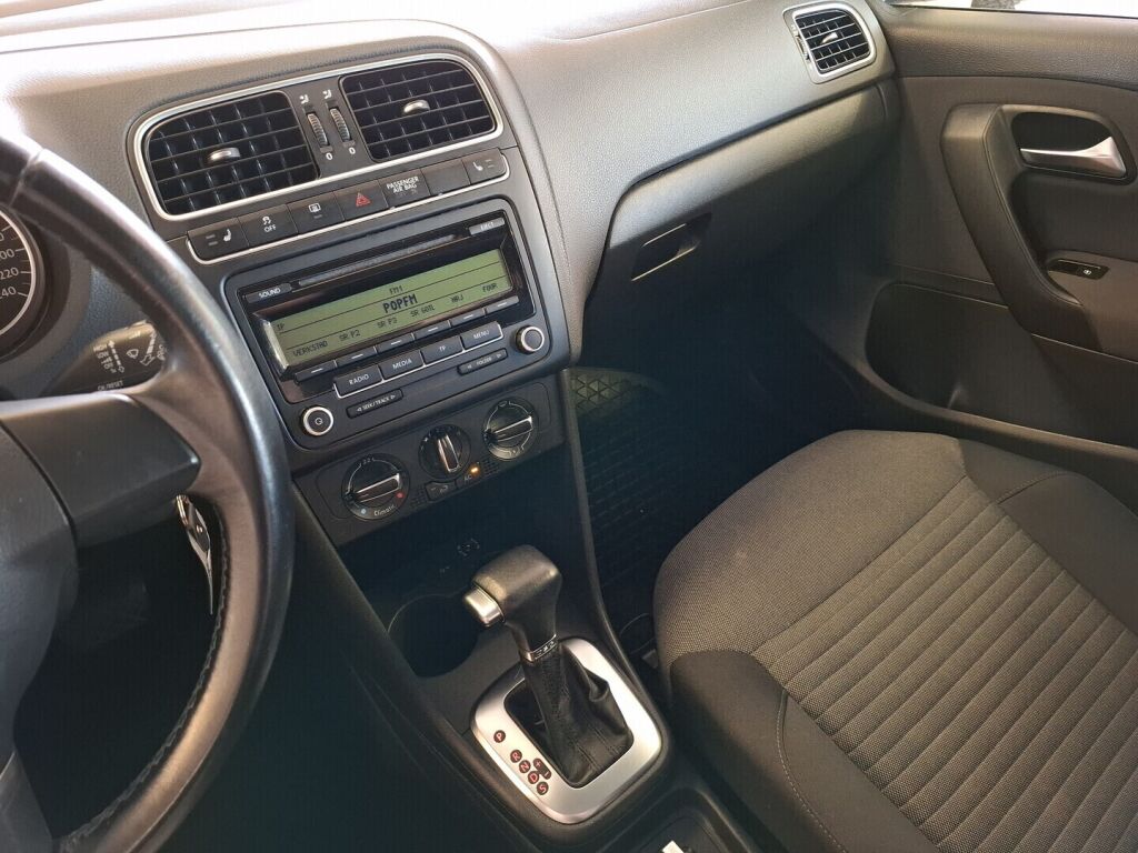 Volkswagen Polo 2010 Harmaa