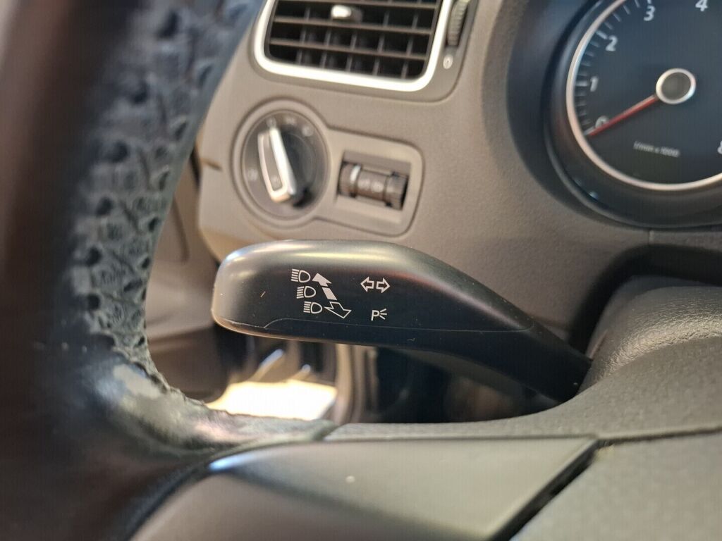 Volkswagen Polo 2010 Harmaa