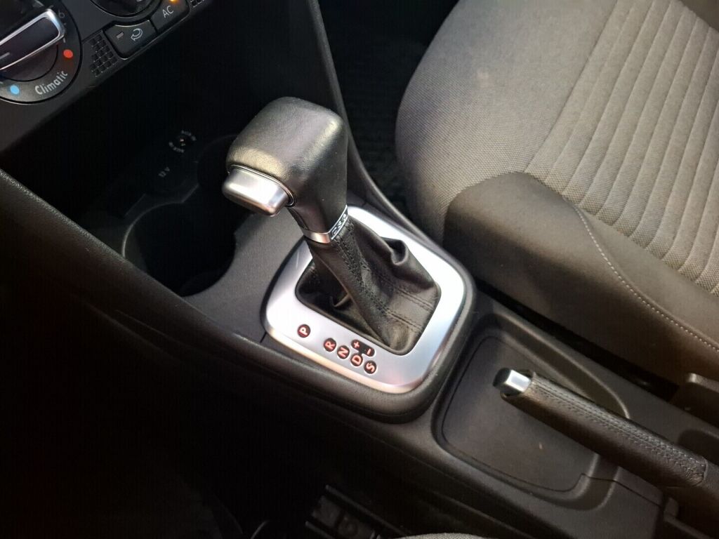 Volkswagen Polo 2010 Harmaa