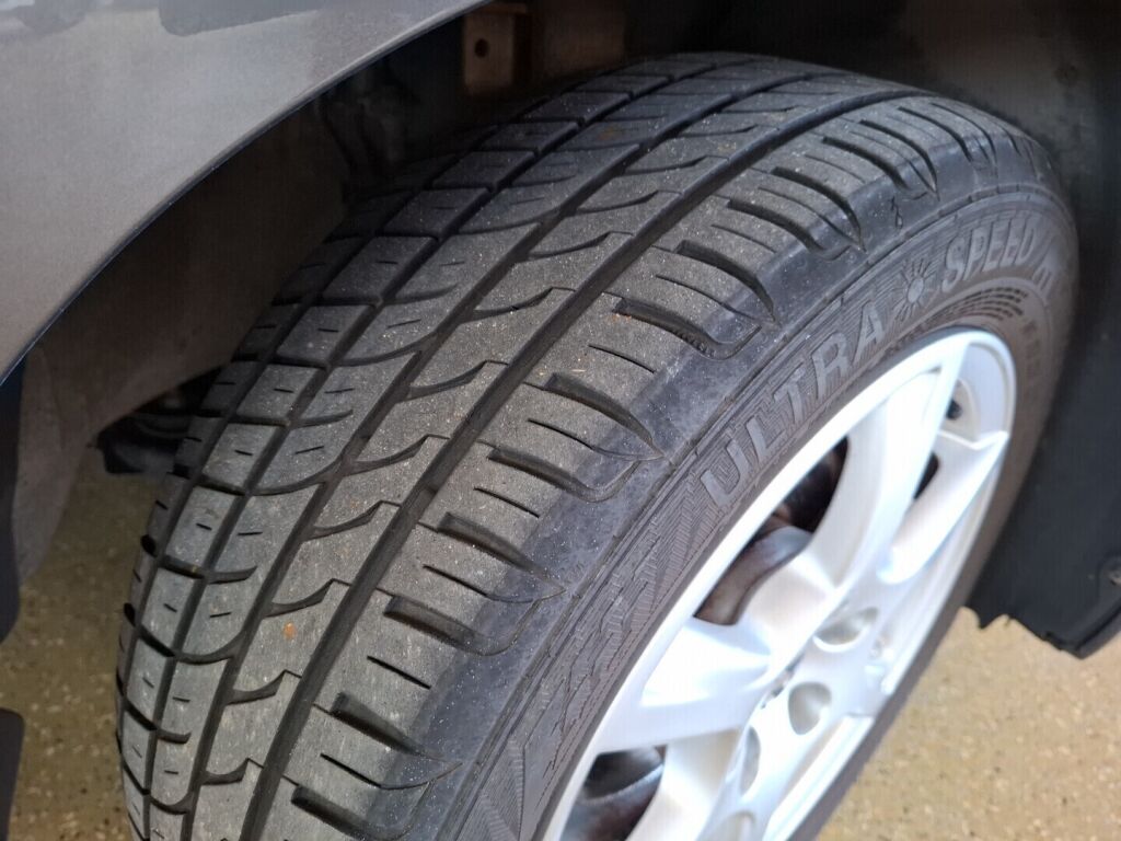 Volkswagen Polo 2010 Harmaa