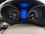 Toyota Avensis 2018 Punainen