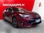 Toyota Avensis 2018 Punainen