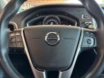 Volvo V40 2018 Musta