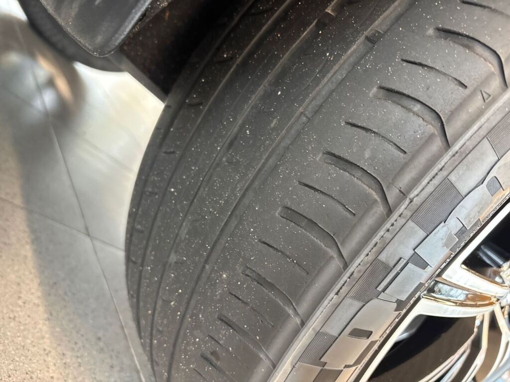 Volvo XC60 2018 Musta