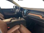 Volvo XC60 2018 Musta