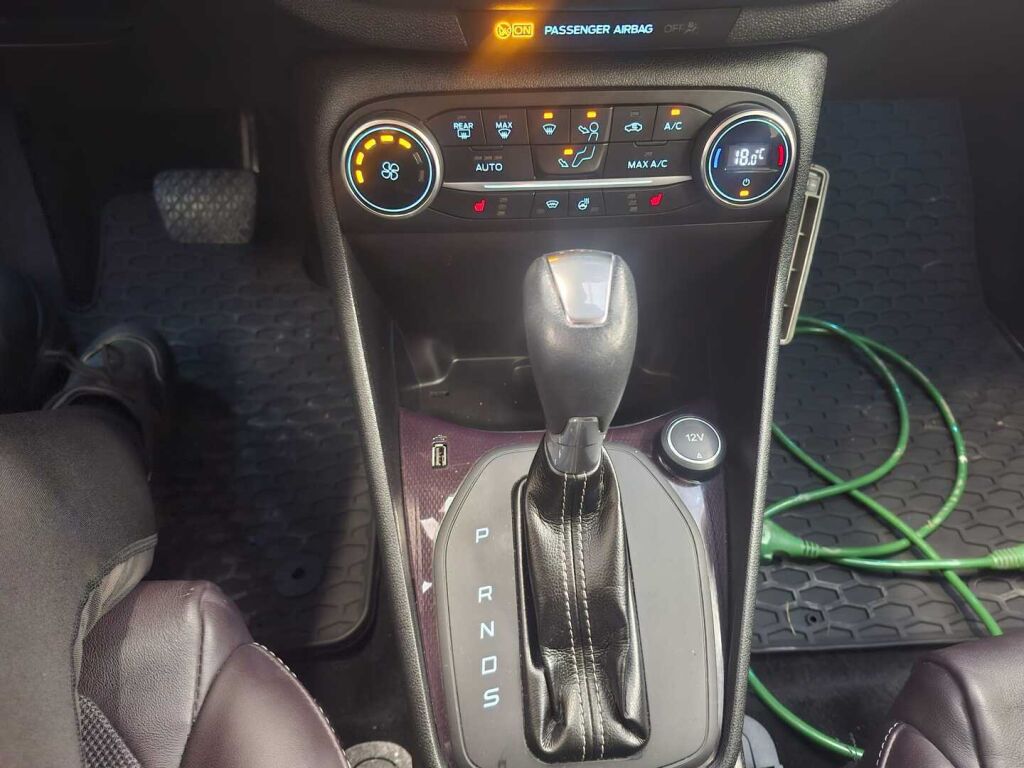 Ford Fiesta 2018 Punainen