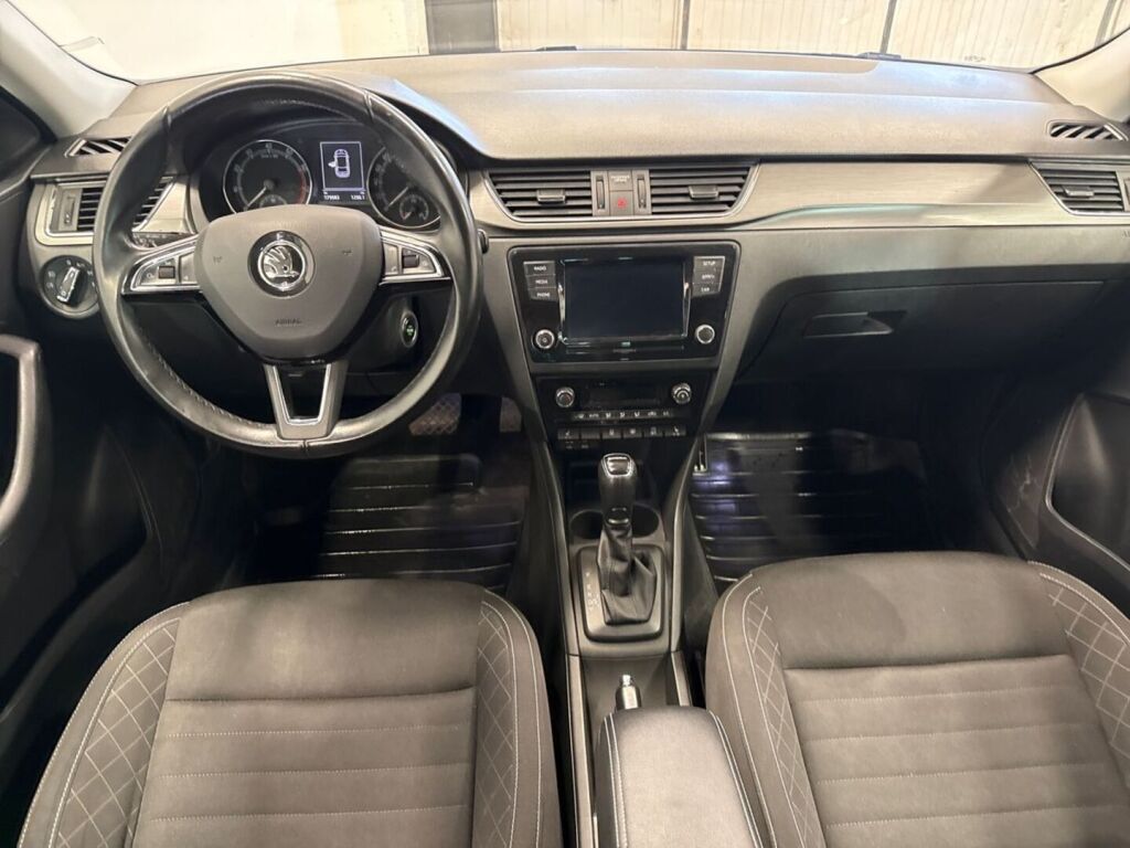 Skoda Rapid 2018 Harmaa