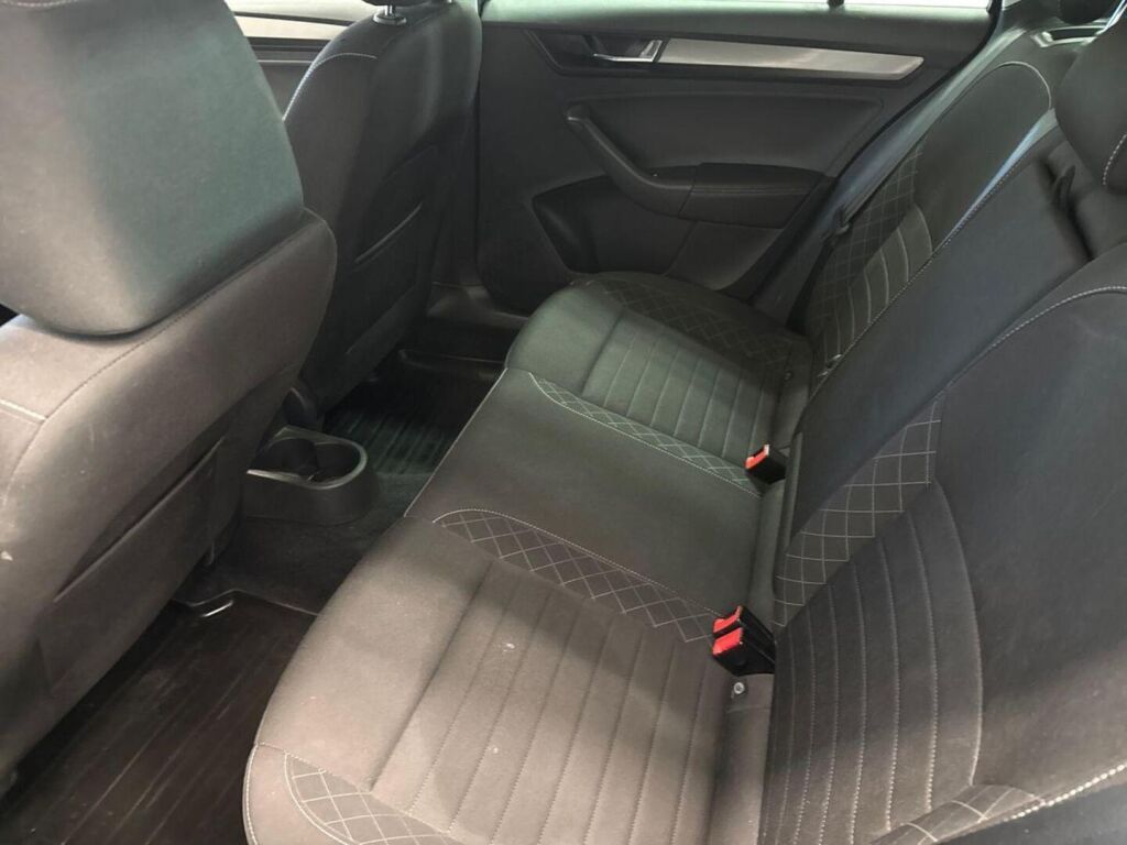 Skoda Rapid 2018 Harmaa