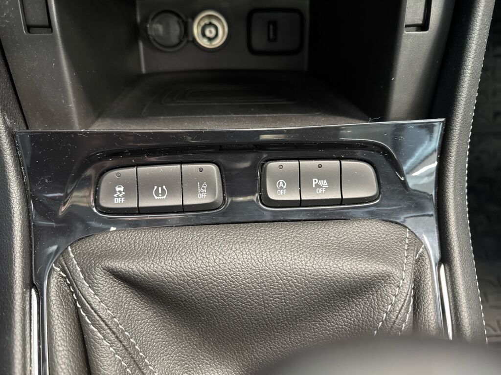 Opel Grandland X 2018 Valkoinen