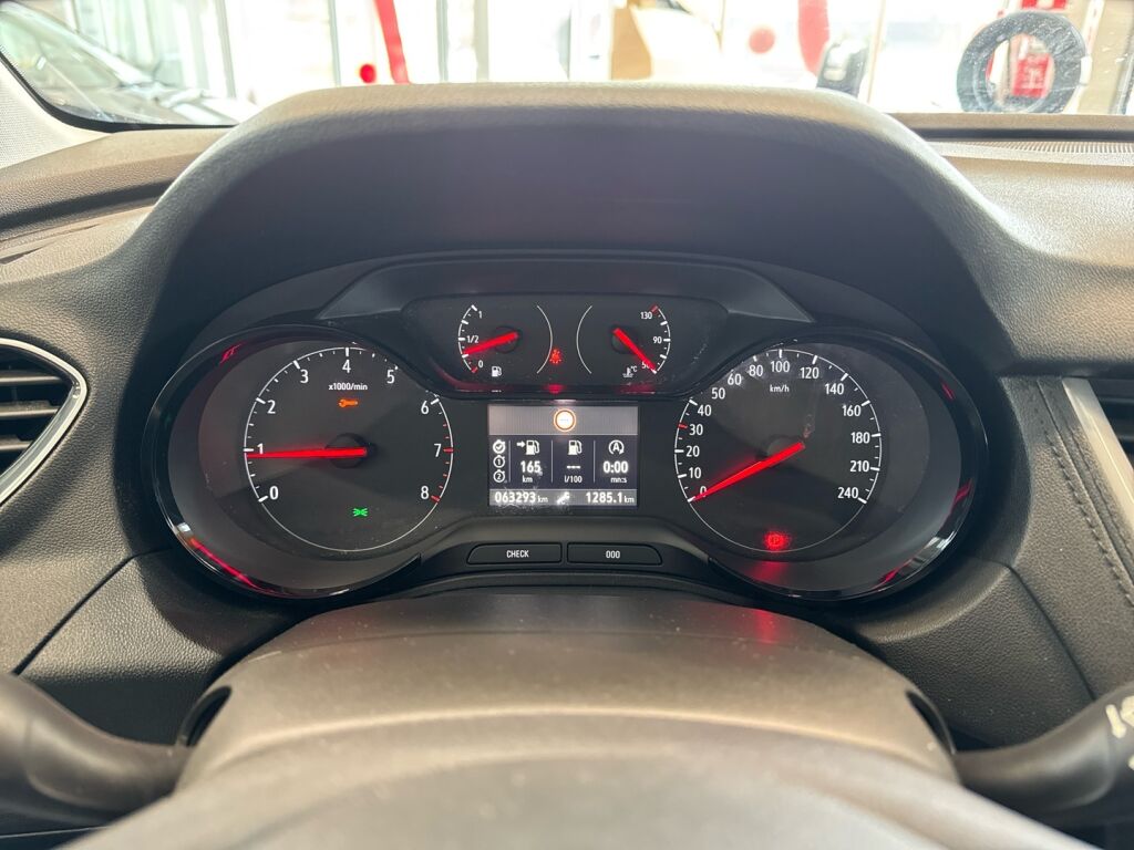 Opel Grandland X 2018 Valkoinen