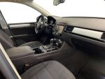 Volkswagen Touareg 2016 Musta