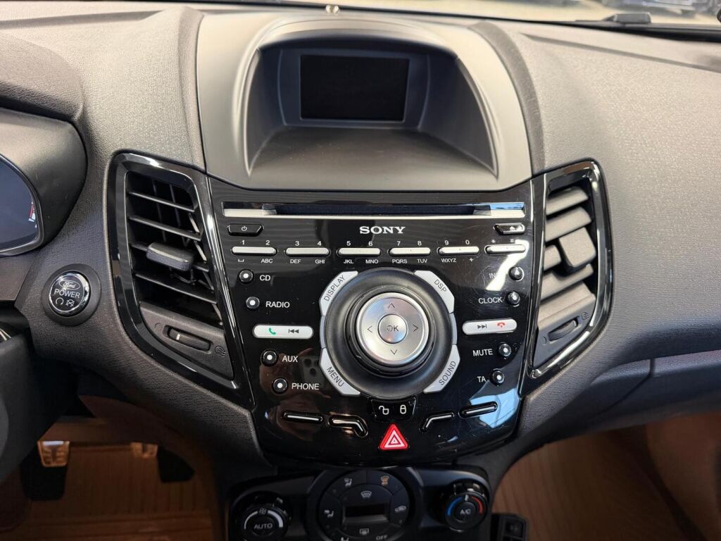Ford Fiesta 2016 Harmaa