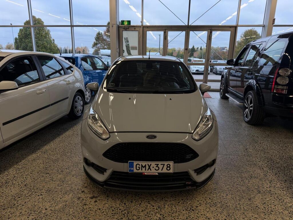 Ford Fiesta 2016 Harmaa
