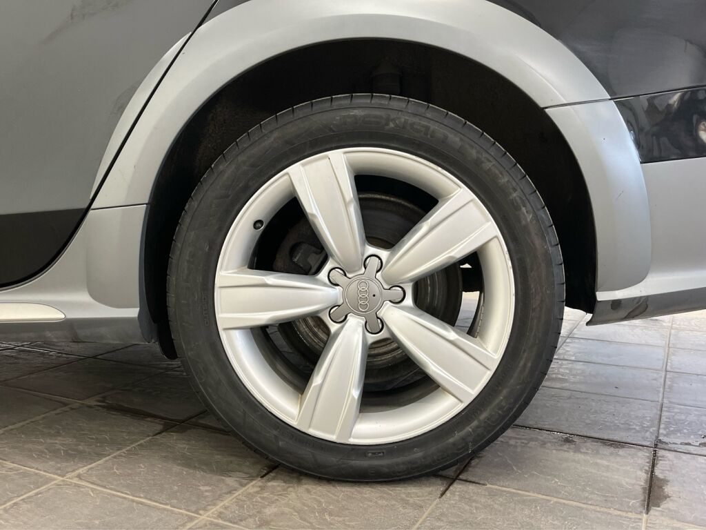 Audi A4 allroad quattro 2015 Musta