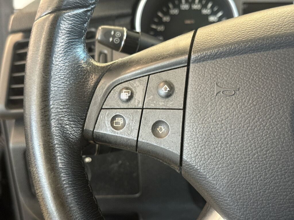 Mercedes-Benz R 2008 Musta