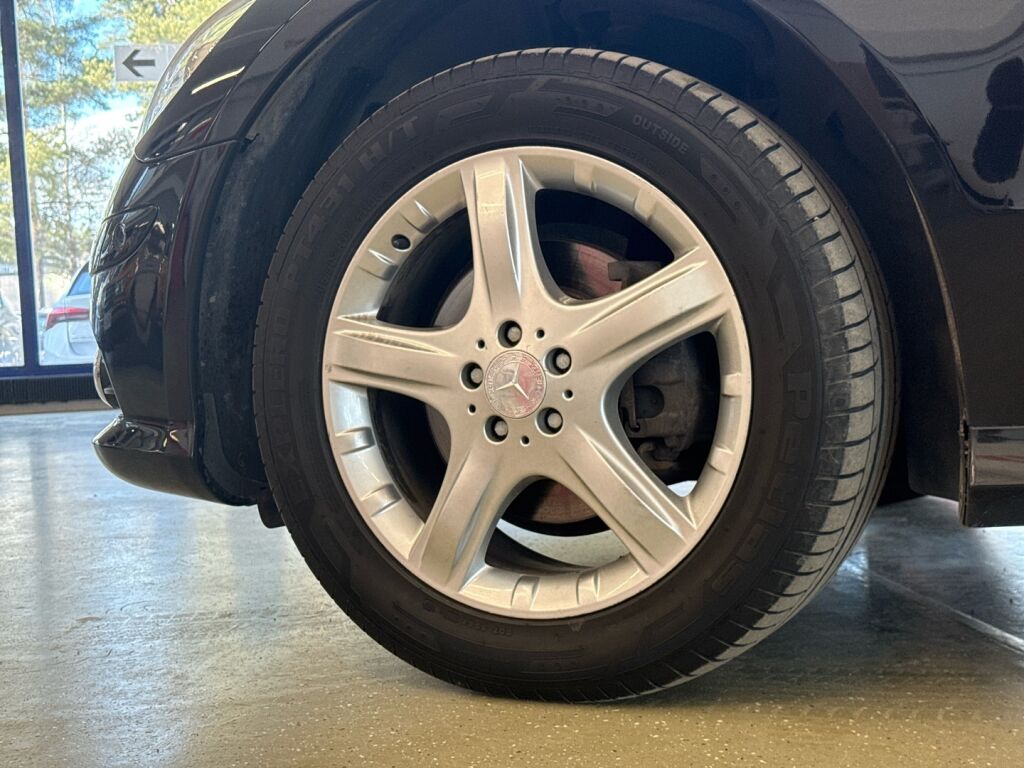 Mercedes-Benz R 2008 Musta