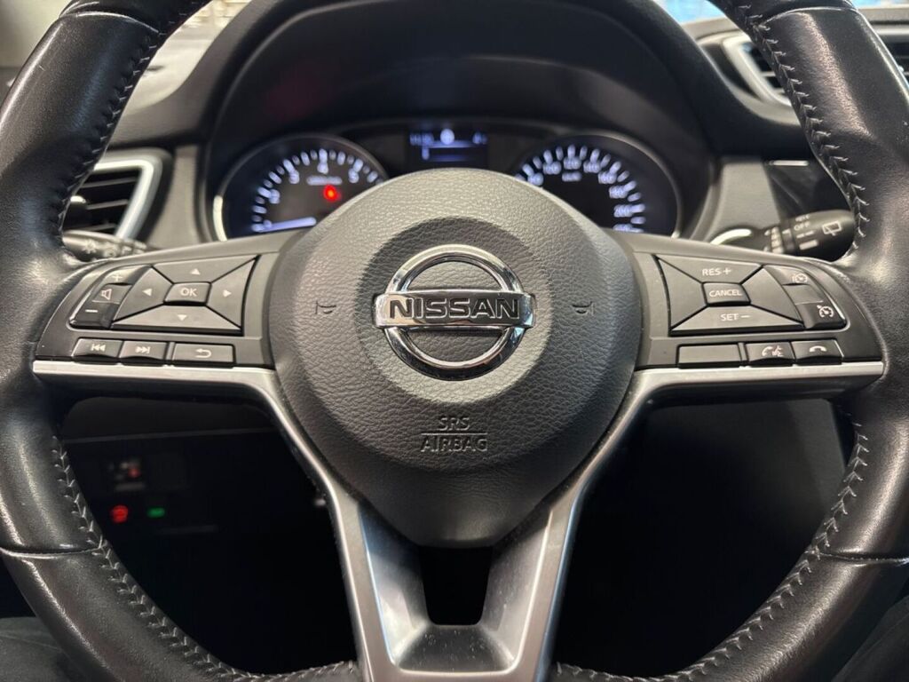 Nissan Qashqai 2018 Musta