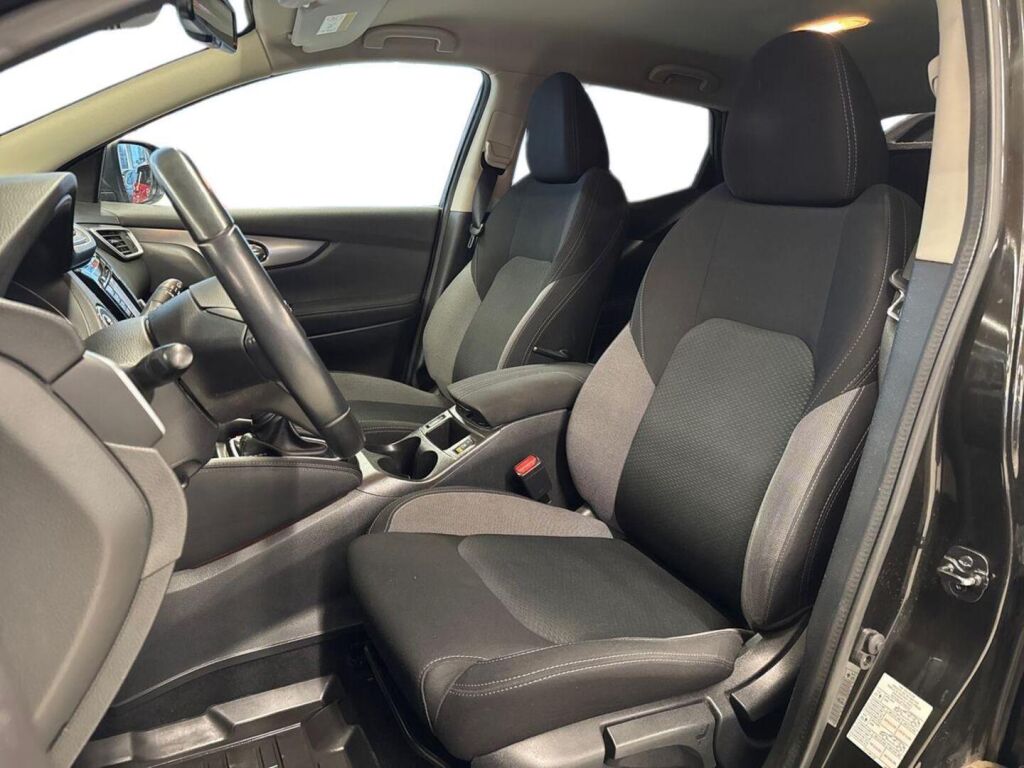 Nissan Qashqai 2018 Musta