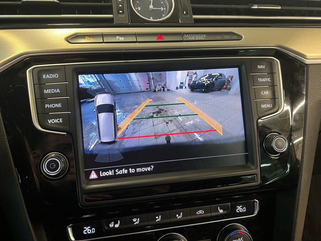 Volkswagen Passat 2015 Harmaa