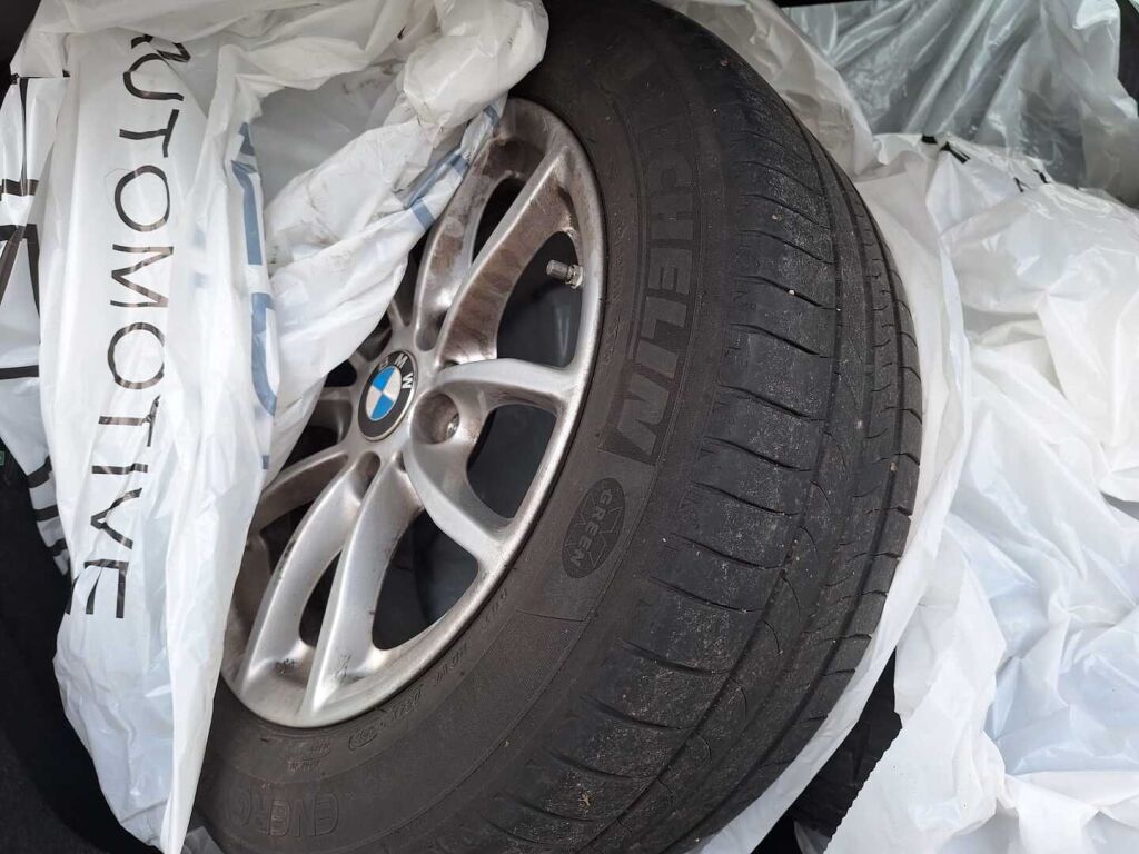 BMW 120 2018 Ruskea (beige)