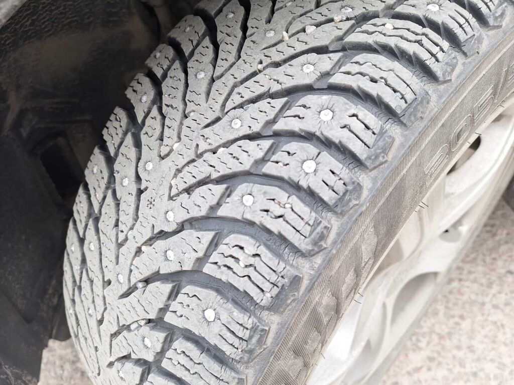 BMW 120 2018 Ruskea (beige)