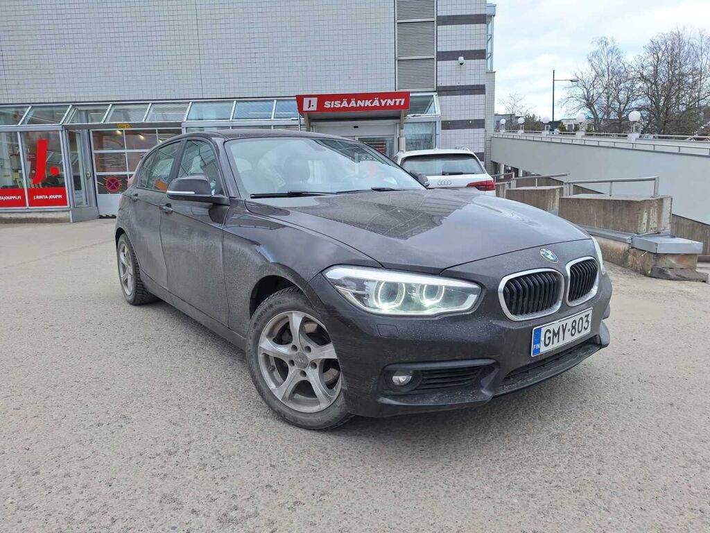 BMW 120 2018 Ruskea (beige)