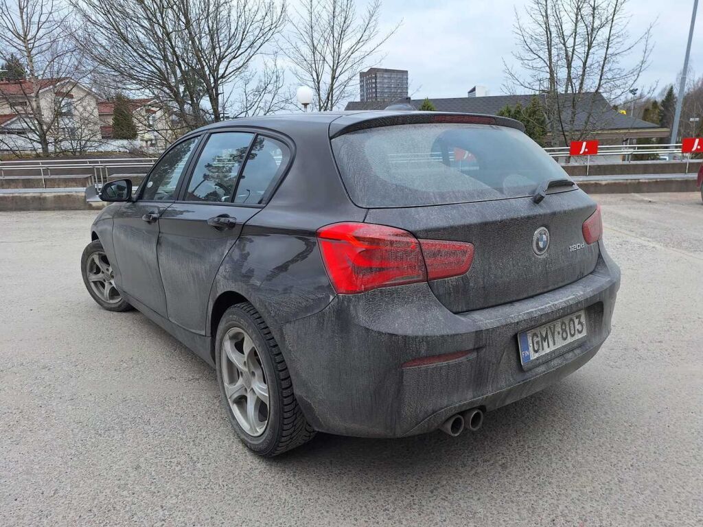 BMW 120 2018 Ruskea (beige)