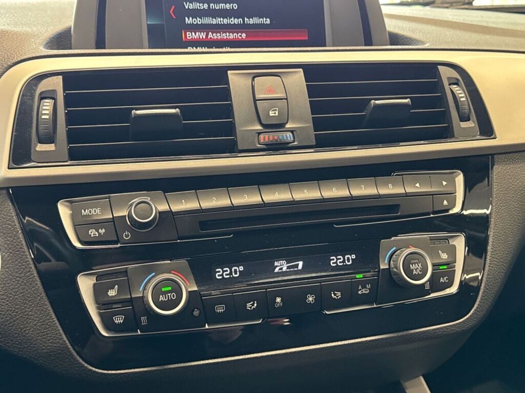 BMW 120 2018 Ruskea (beige)