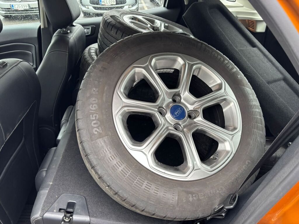 Ford Ecosport 2018 Punainen