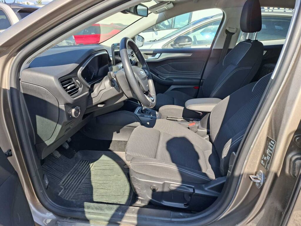 Ford Focus 2019 Harmaa