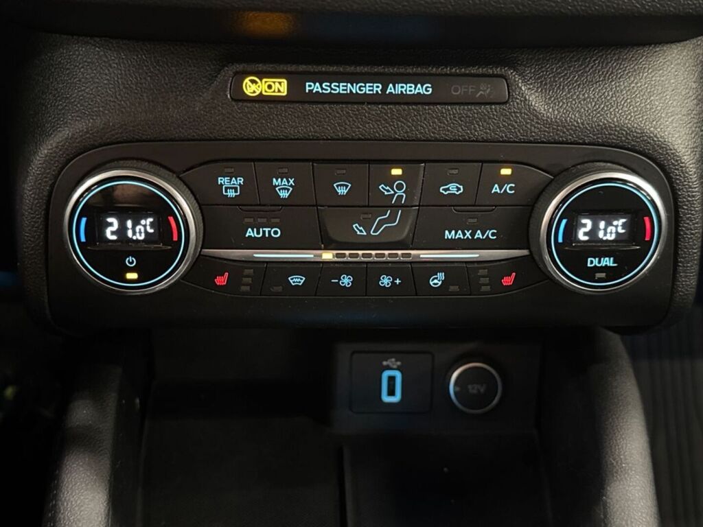 Ford Focus 2019 Harmaa