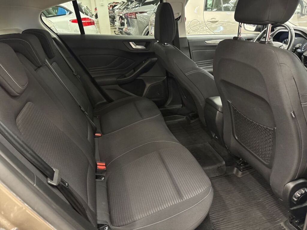 Ford Focus 2019 Harmaa