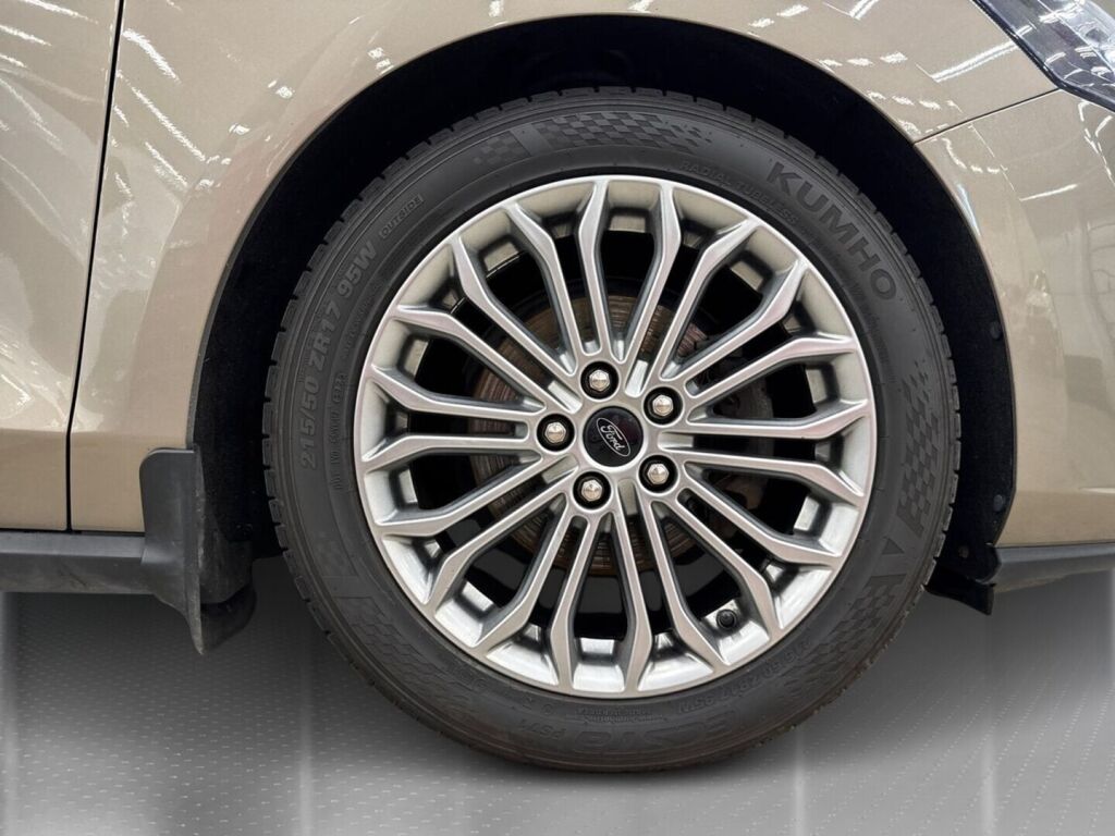 Ford Focus 2019 Harmaa