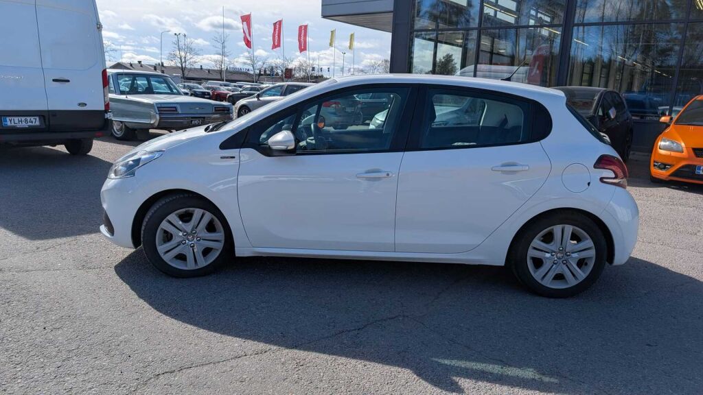 Peugeot 208 2019 Valkoinen