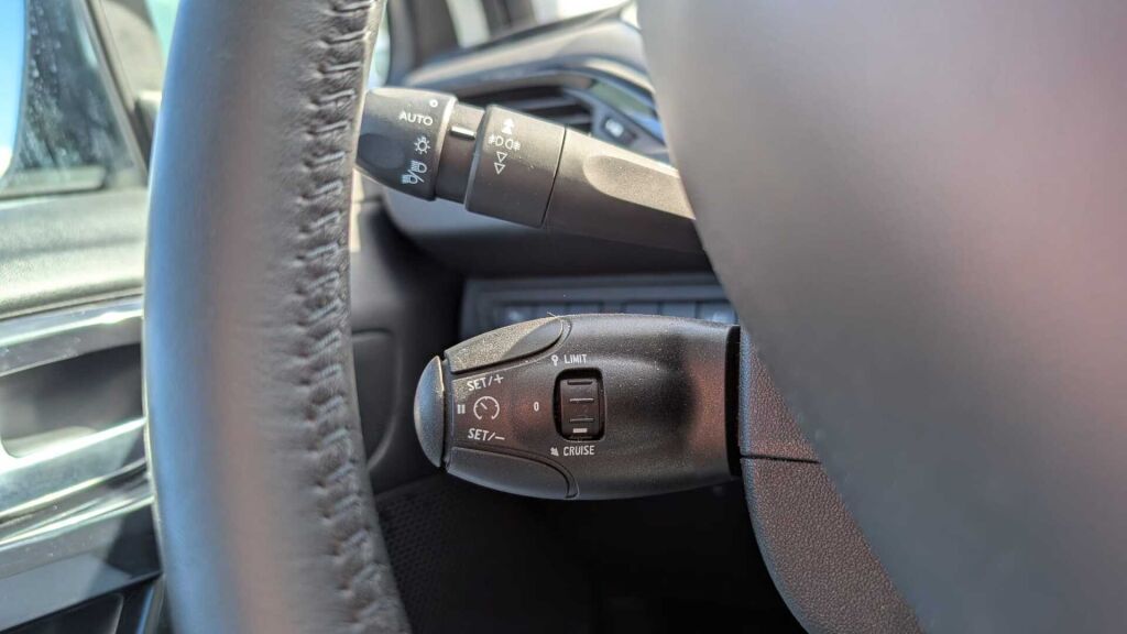 Peugeot 208 2019 Valkoinen