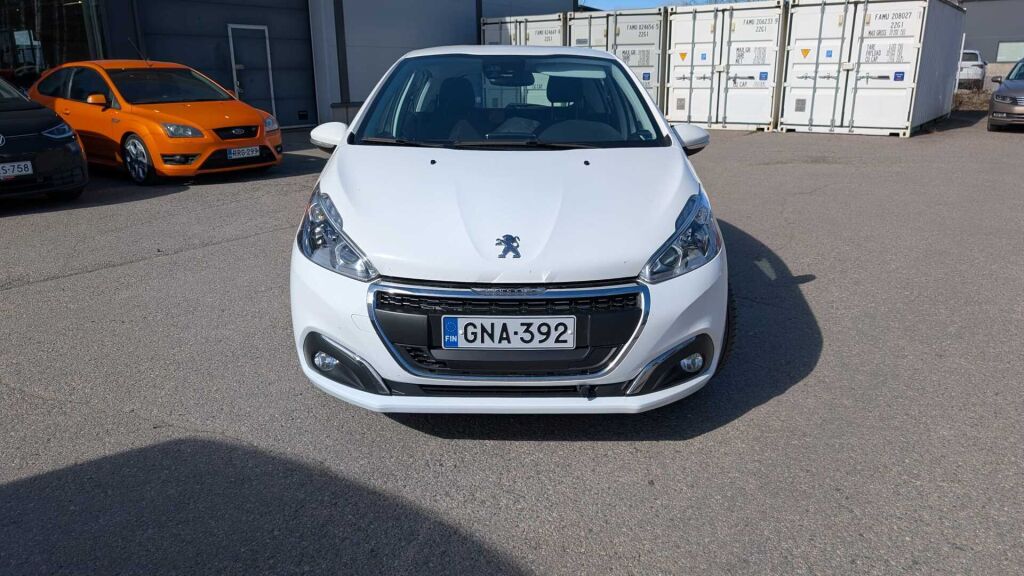 Peugeot 208 2019 Valkoinen