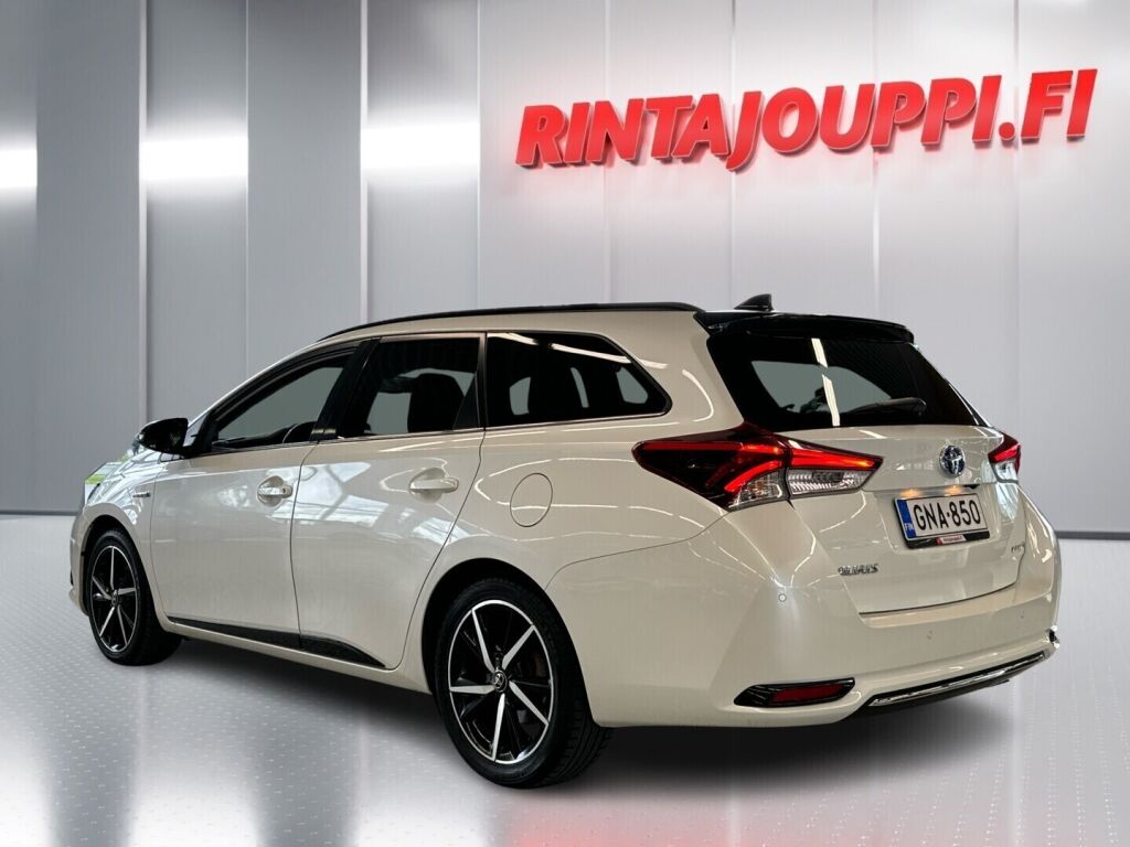Toyota Auris 2018 Valkoinen