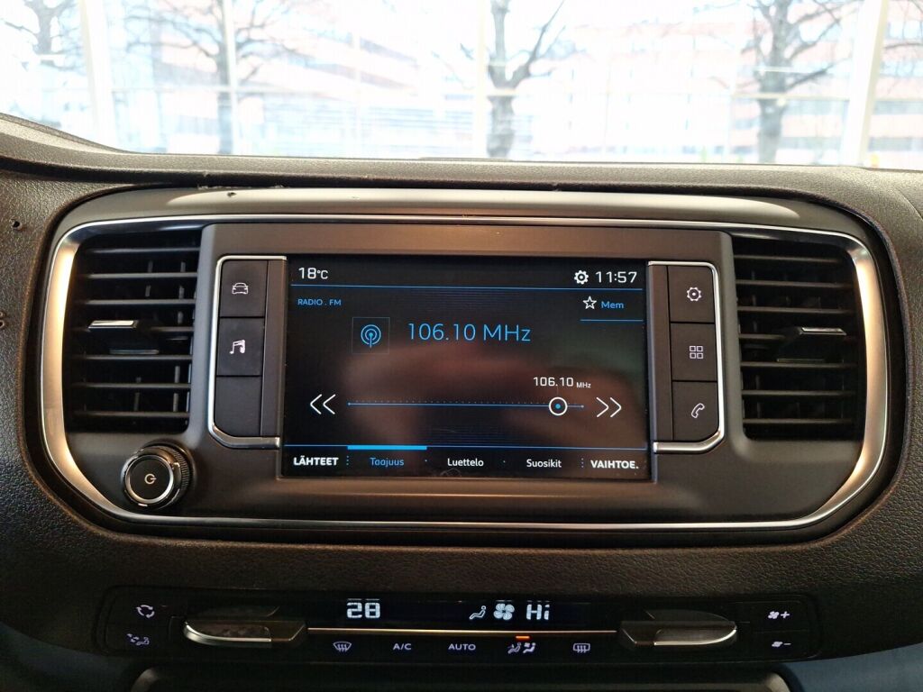 Peugeot Traveller 2019 Valkoinen