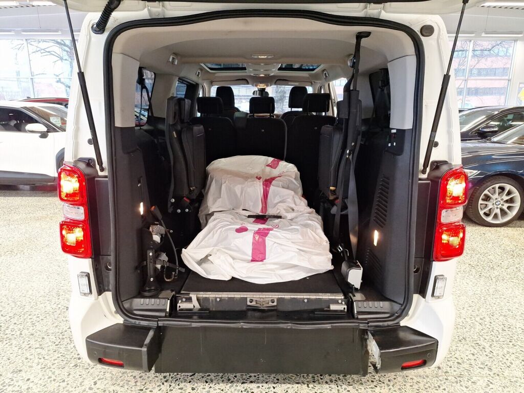 Peugeot Traveller 2019 Valkoinen