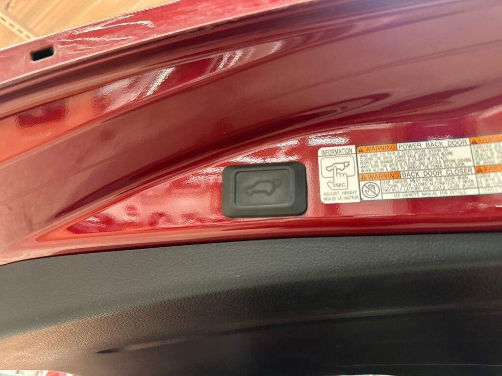 Toyota RAV4 2018 Punainen