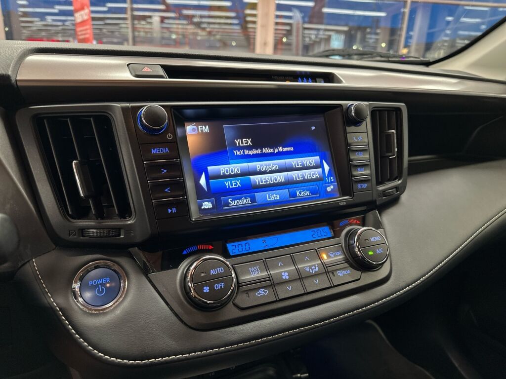 Toyota RAV4 2018 Punainen