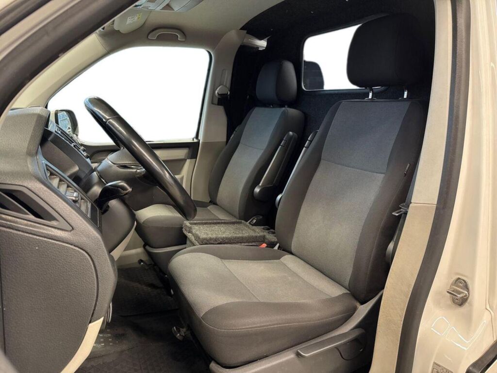 Volkswagen Transporter 2018 Valkoinen