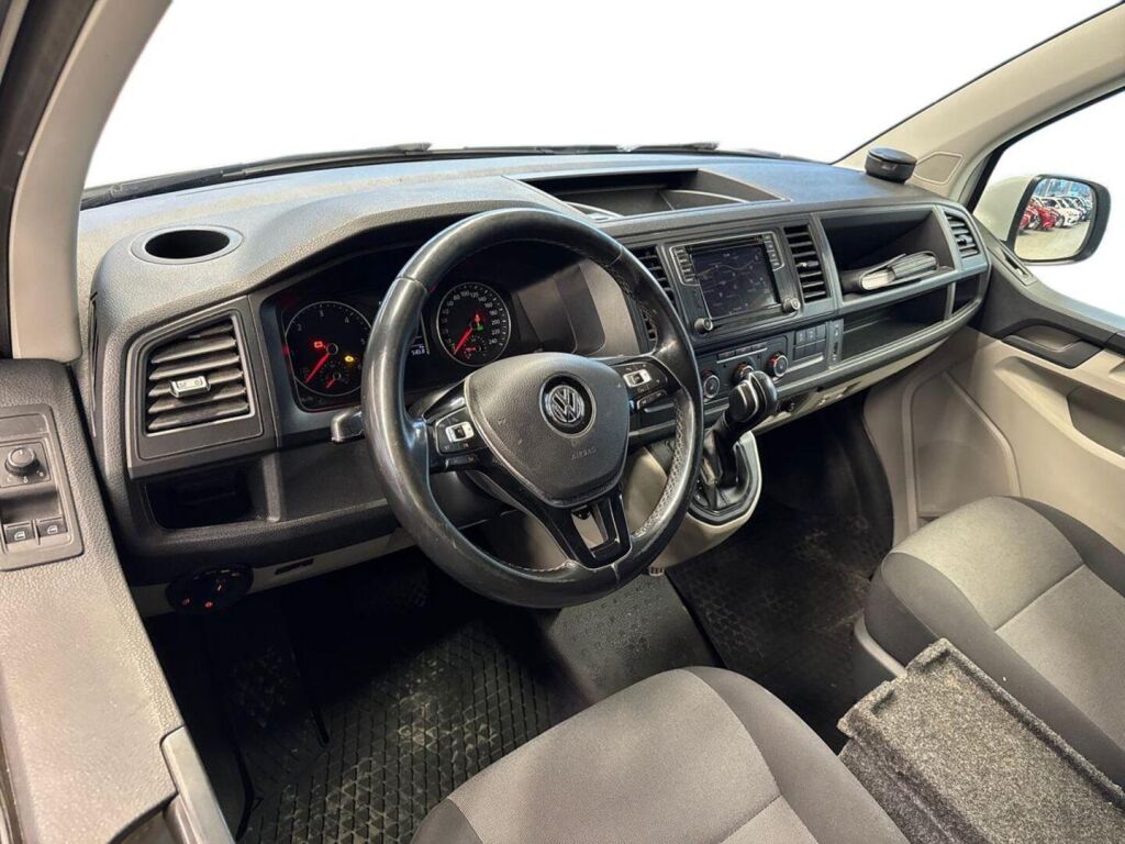 Volkswagen Transporter 2018 Valkoinen