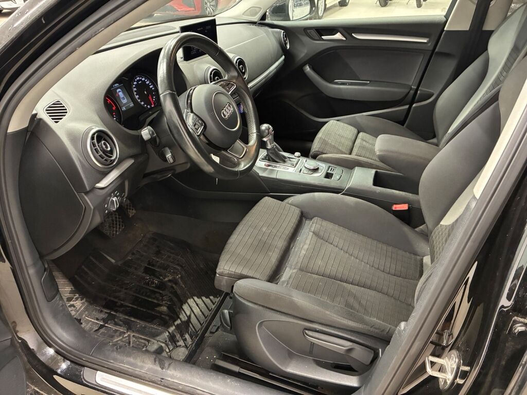 Audi A3 2015 Musta