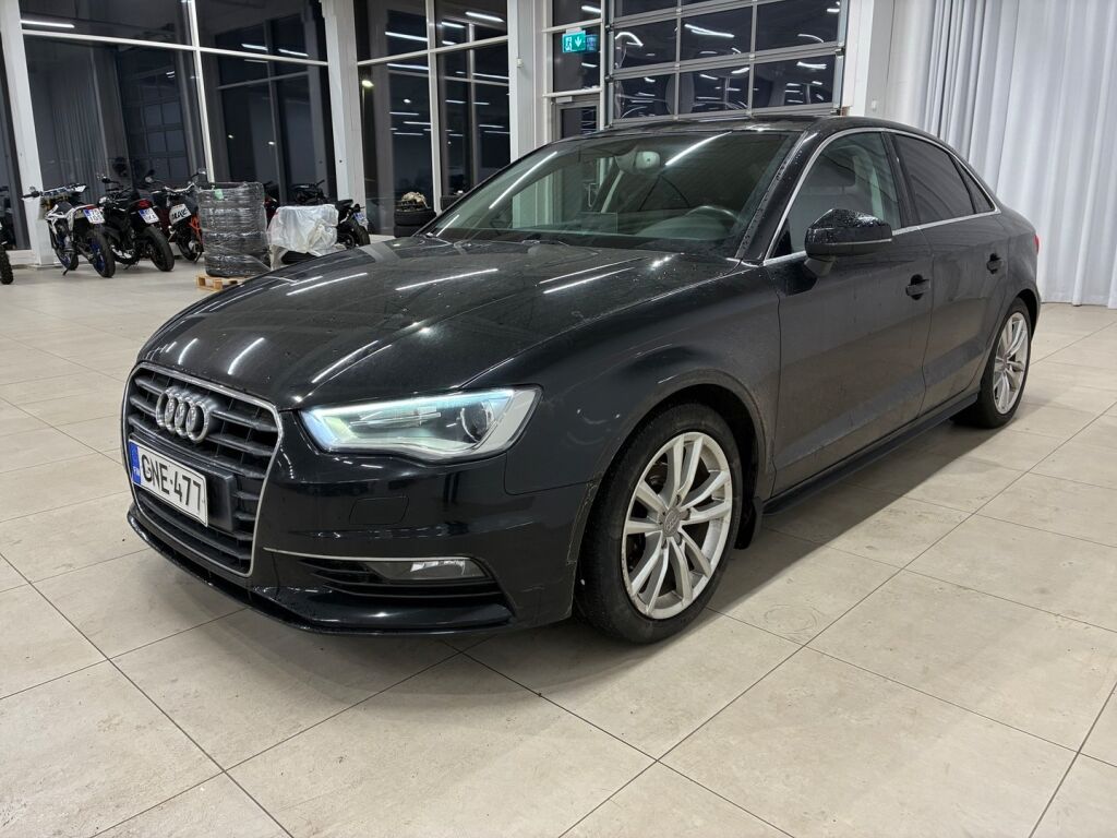 Audi A3 2015 Musta