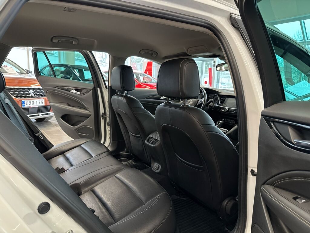Opel Insignia 2019 Valkoinen