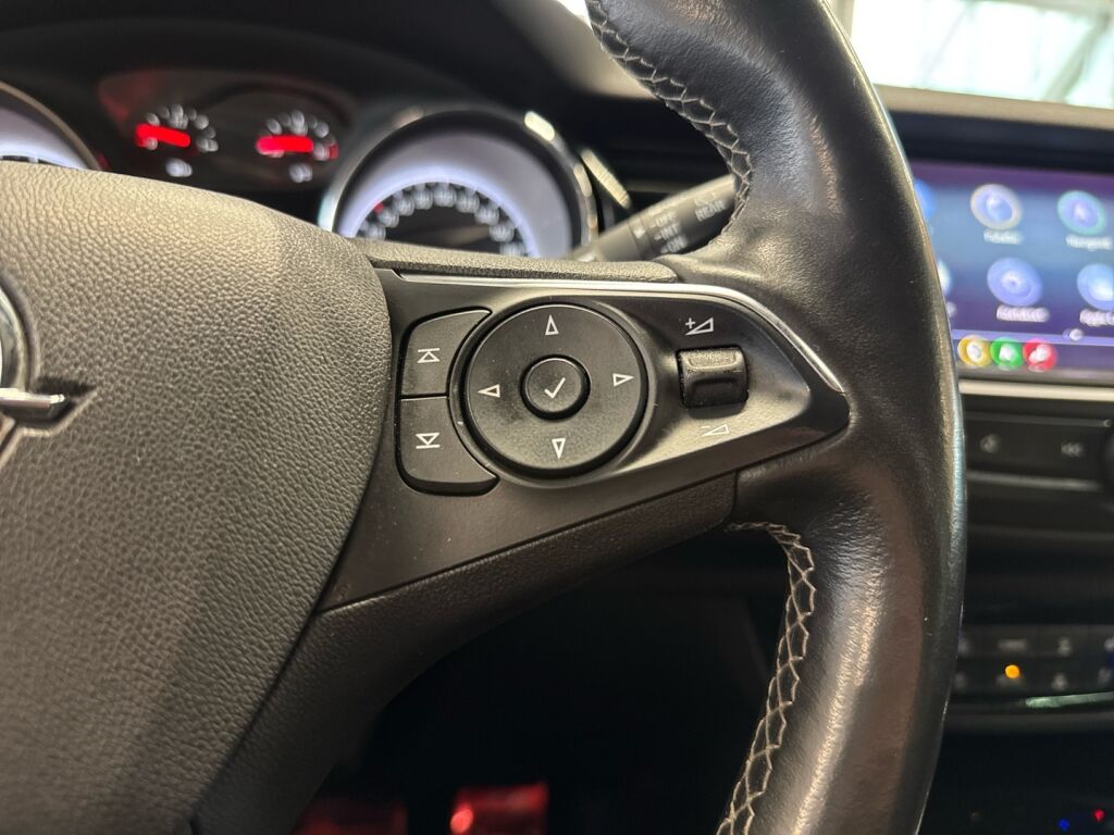 Opel Insignia 2019 Valkoinen